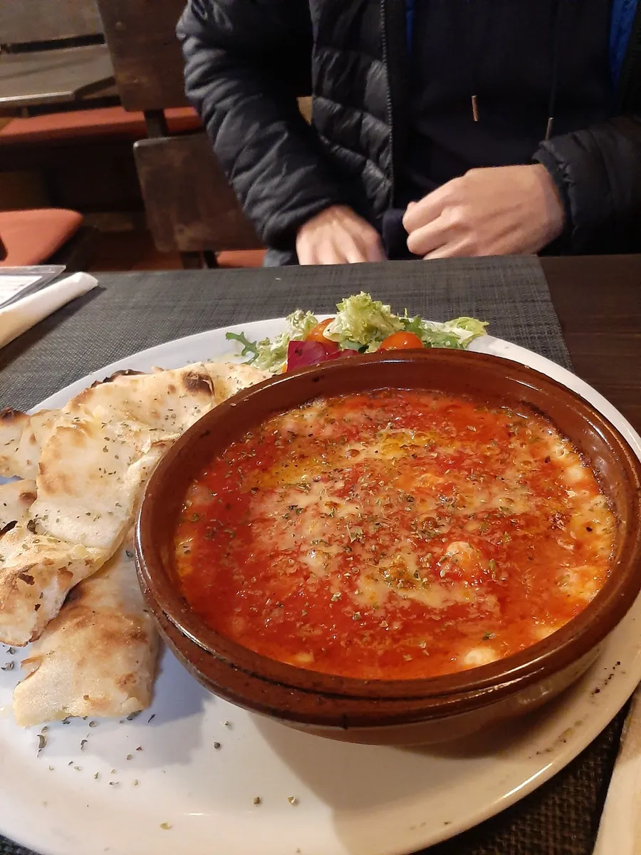 Provola pizzaiola, de la carta de Il Tizzone